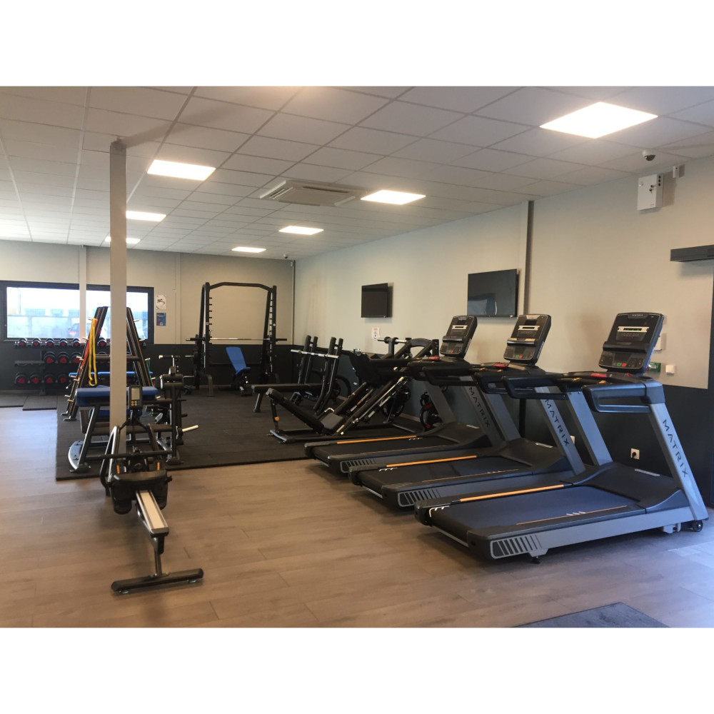 Éclairage LED pour Espaces de Fitness et Sport : Conseils et Astuces