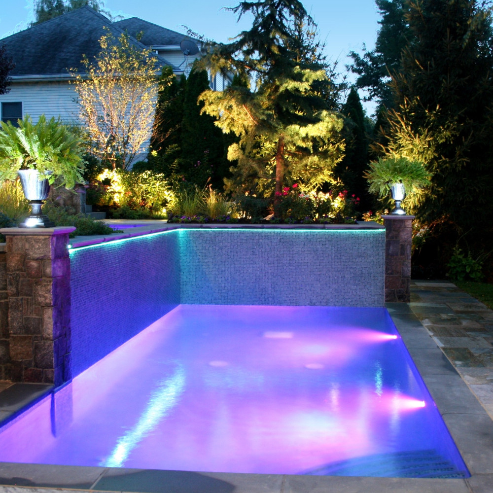 lumières LED de piscine