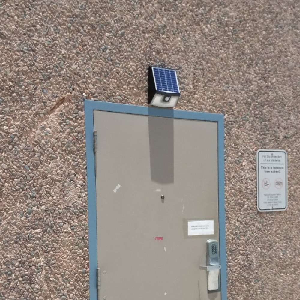 SOLAR LED WALL PACK 15W